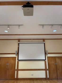 Projector Screen